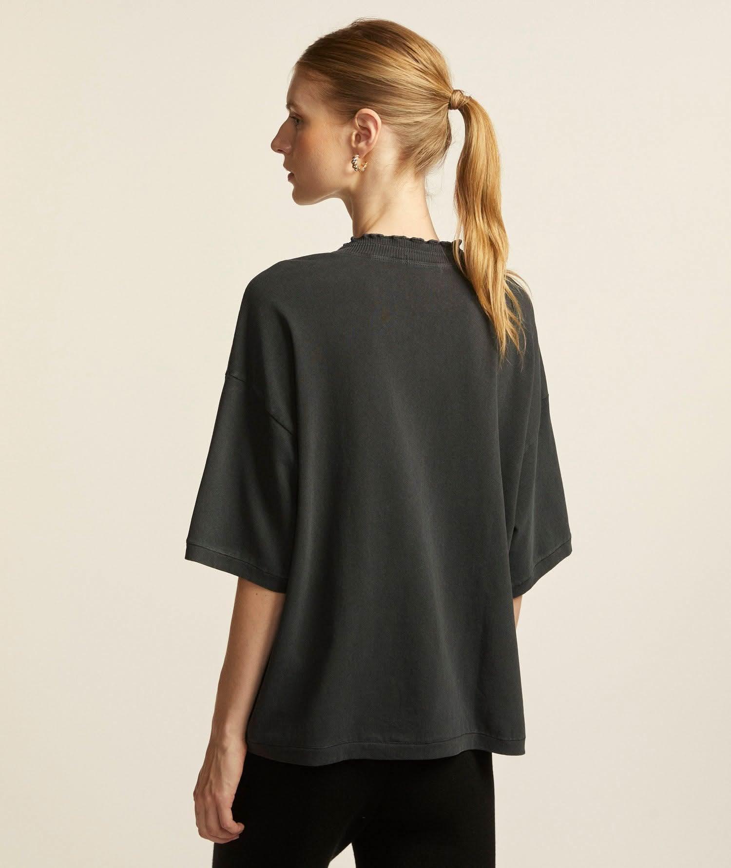 Camiseta Ashanti Preta Souq