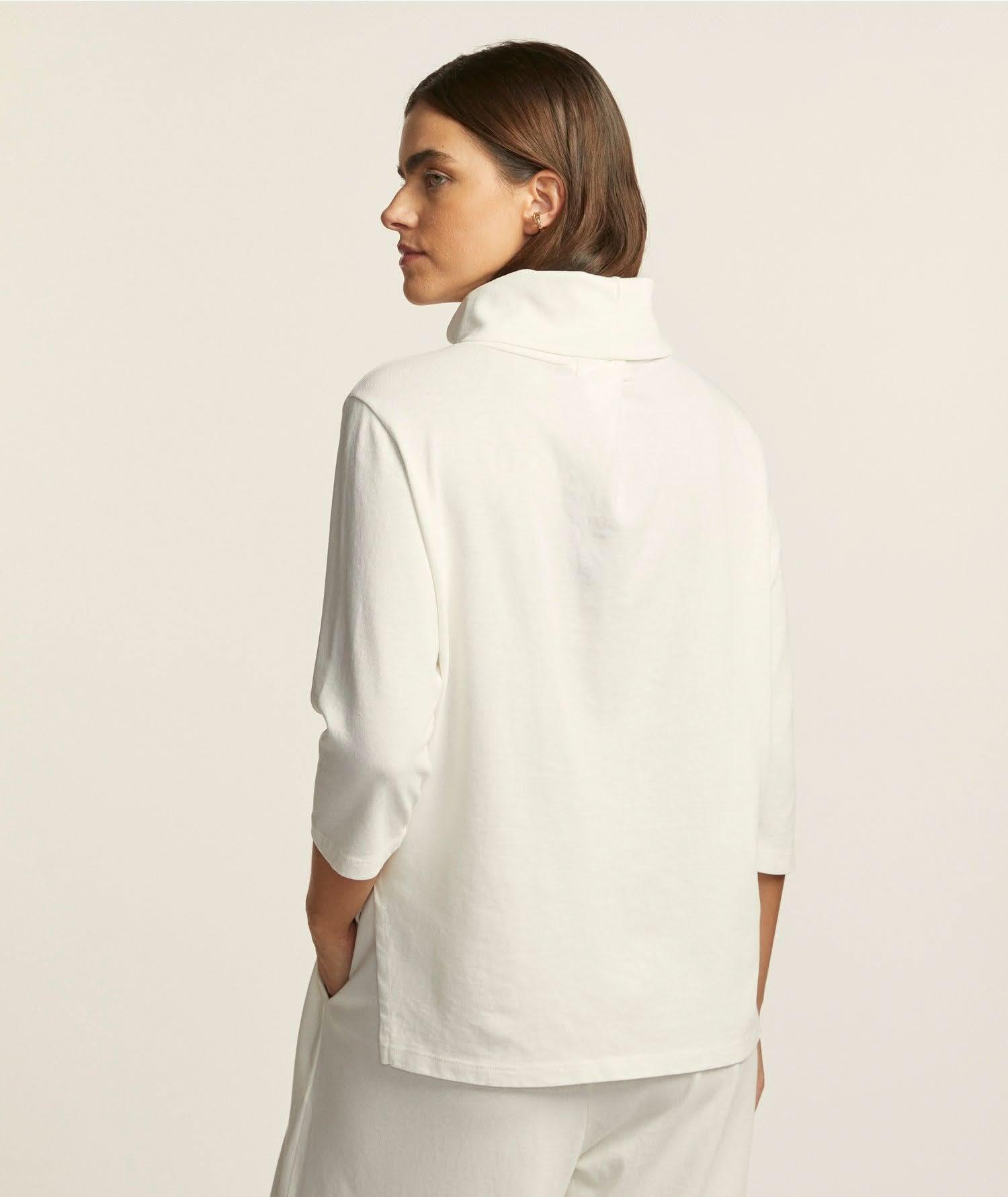 Blusa Gola Alta Thaila Off White Souq