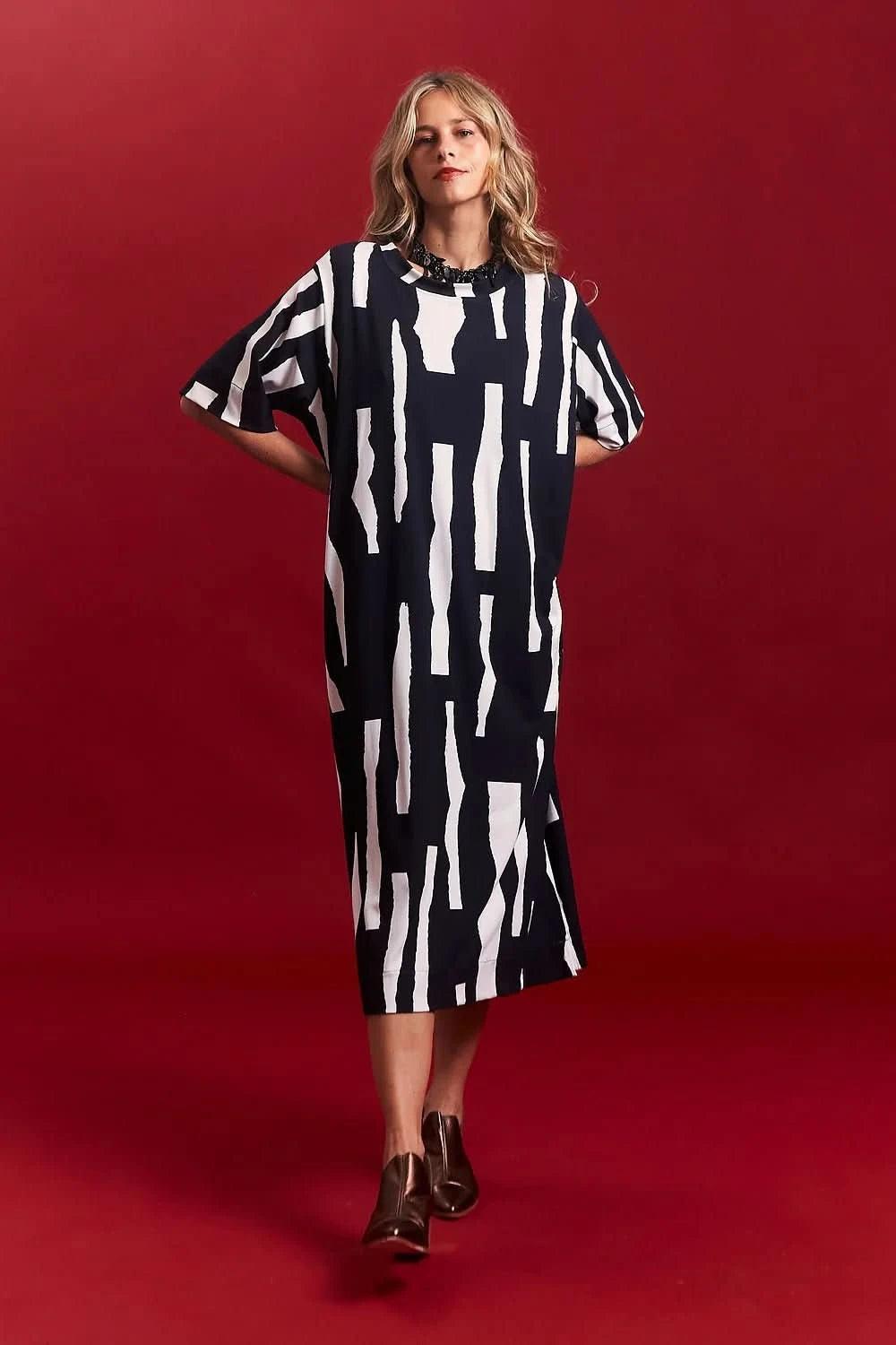 Vestido Japonês Recortes UNA