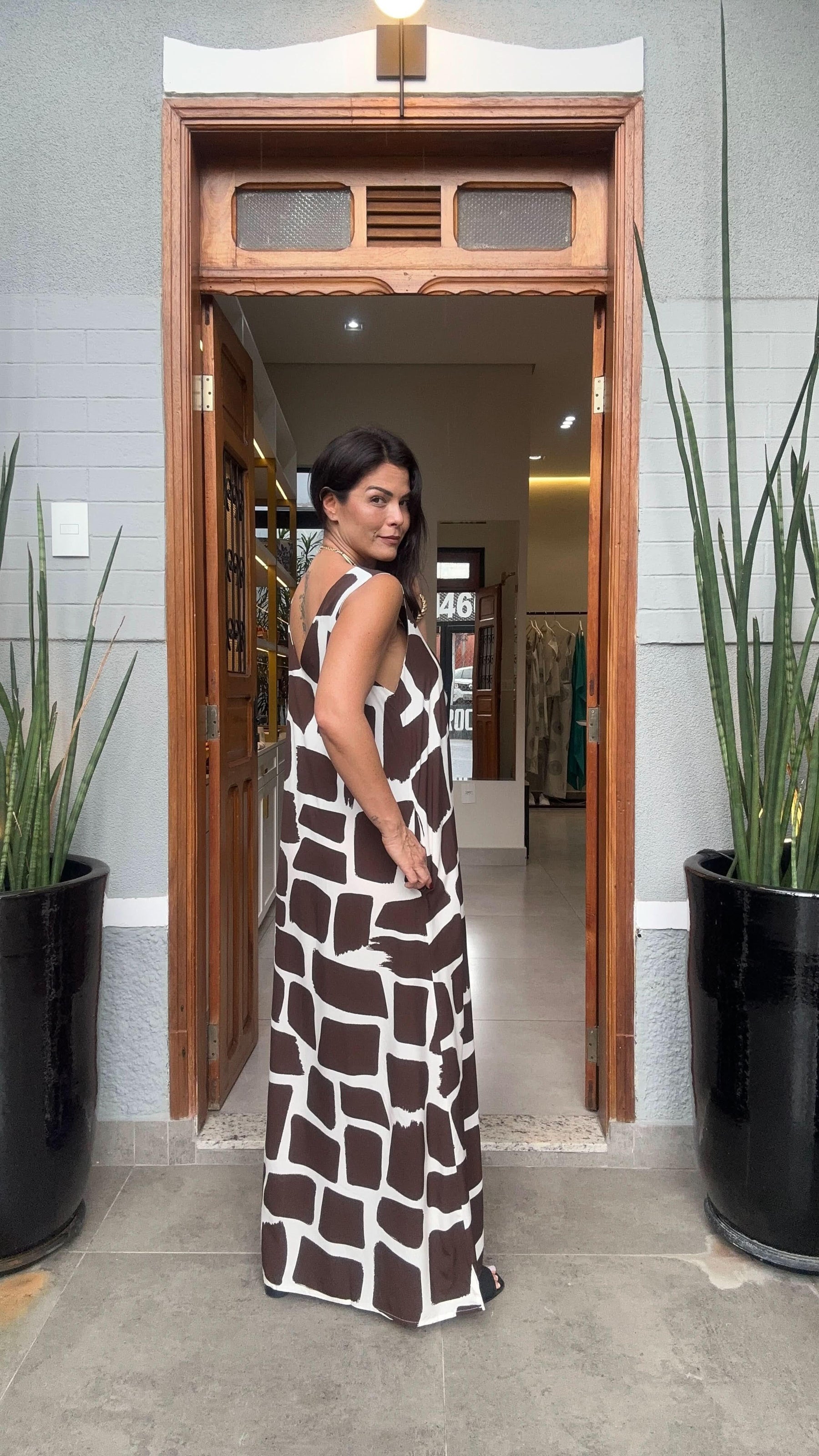 Vestido Stones Chocolate Ezildinha
