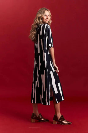 Vestido Japonês Recortes UNA