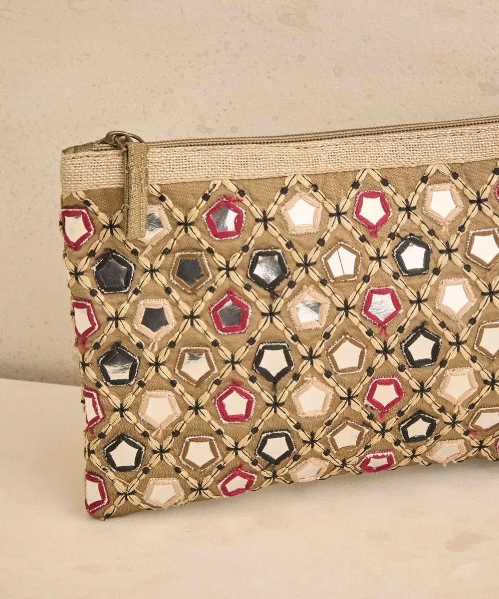 Clutch Maura Souq