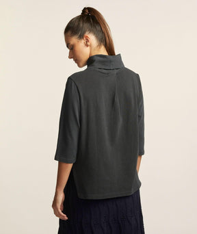 Blusa Gola Alta Thaila Preta Souq