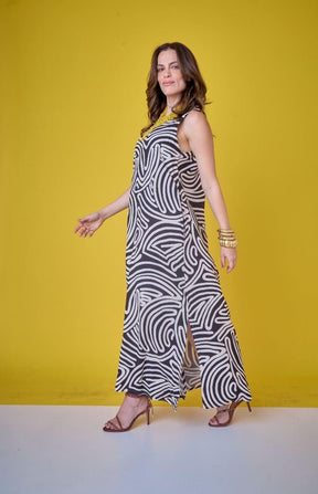 Vestido Linhas P&B Ezildinha