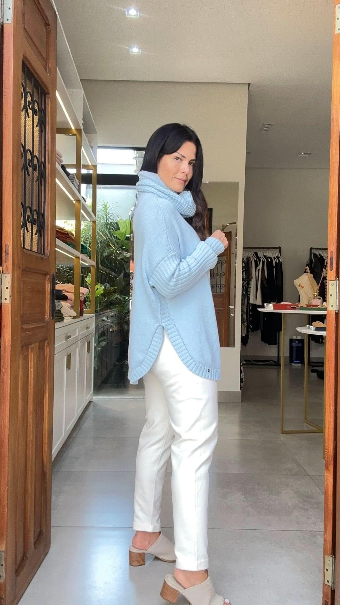Blusa Essen Com Gola Azul Céu Ambicione By Anselmi
