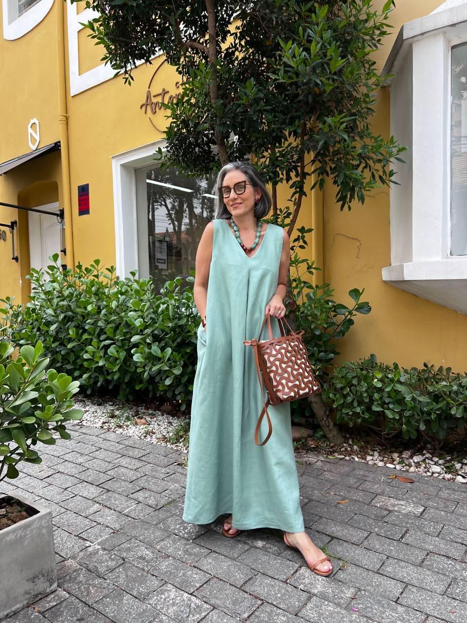 Vestido Pregas Linho Green Deb EZILDINHA